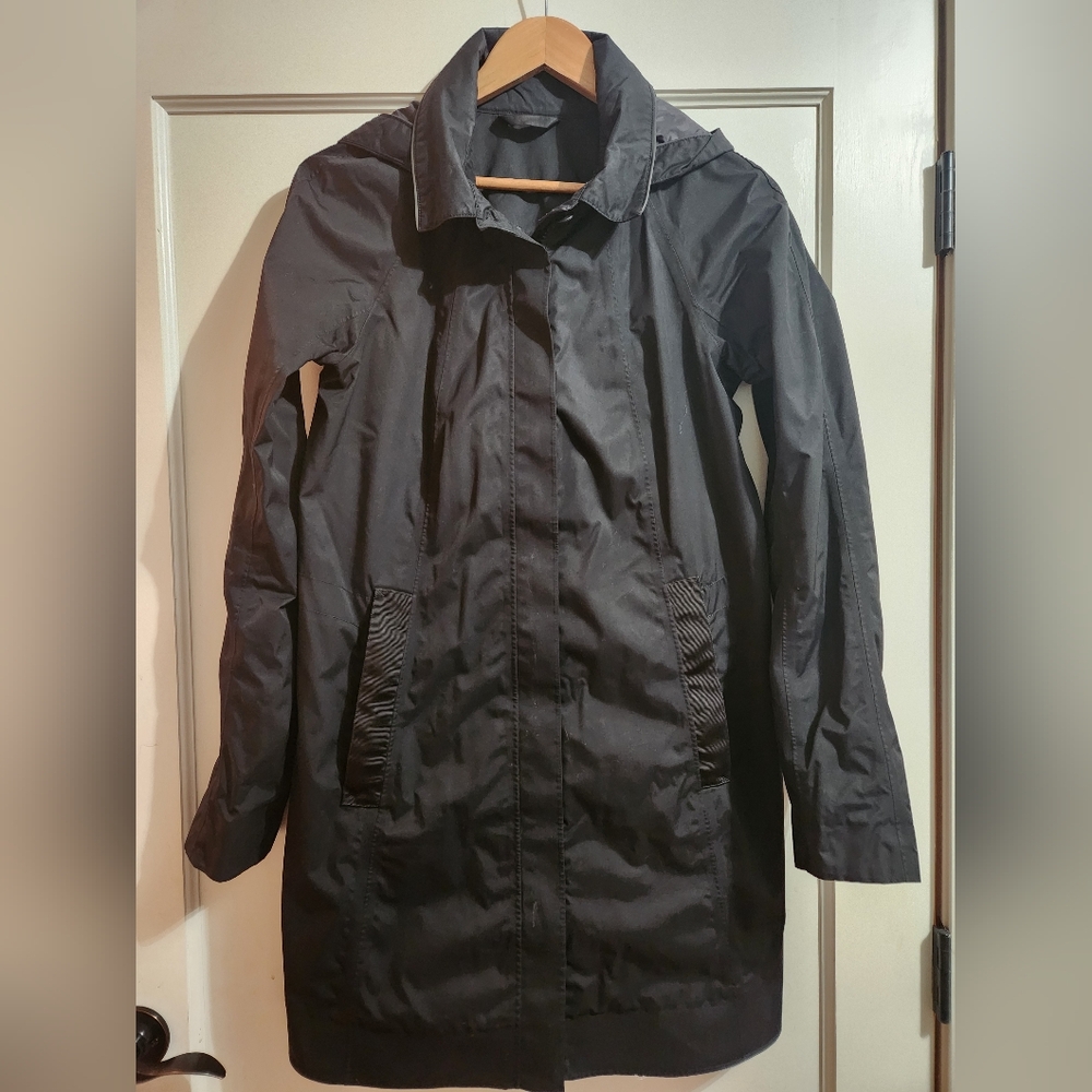Lululemon rain coat jacket